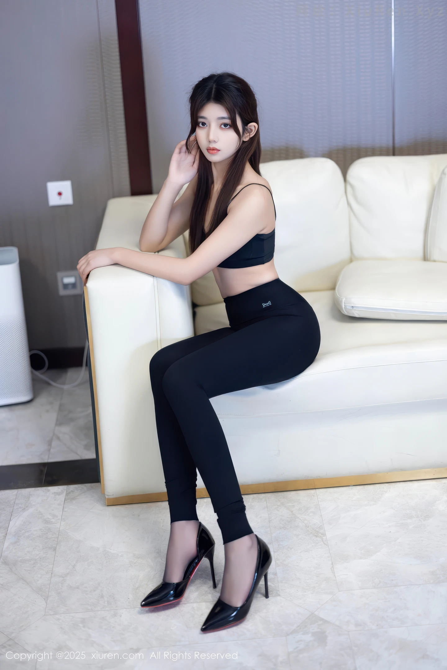 图片[3]-[XiuRen秀人网] VOL.11015 模特姜冉冉 Renee@性感黑色内衣配超薄黑丝秀柔美身姿诱惑写真81P-秀人网官方网站